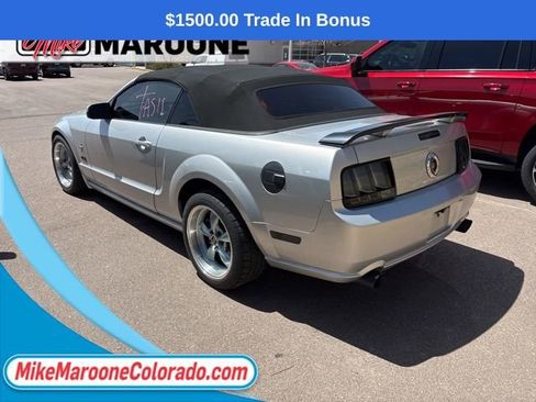 Used 2009 Ford Mustang GT Premium image 3