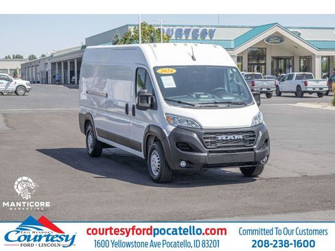 Used 2024 RAM ProMaster 3500 w/ Convenience Group FWD image 1