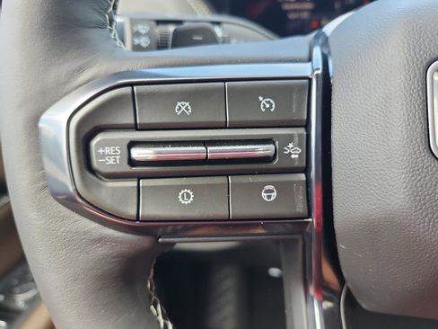 New 2026 GMC Yukon Denali Ultimate AWD/4WD image 22