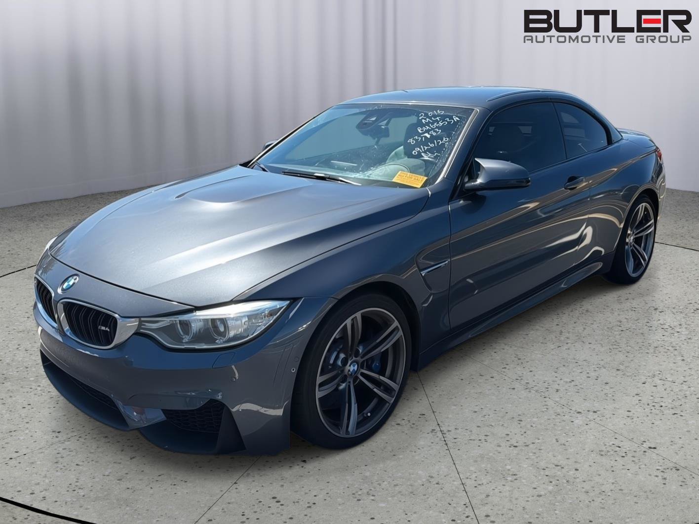 Used 2015 BMW M4 Convertible RWD image 1