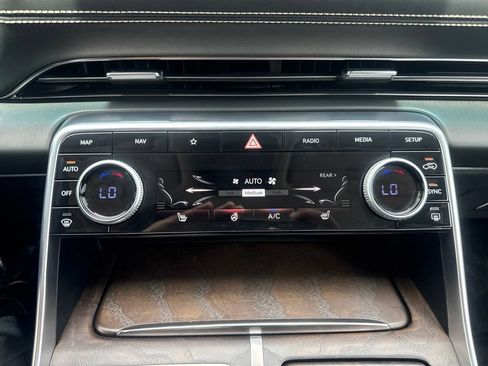 Certified 2024 Genesis GV80 2.5T AWD/4WD image 22