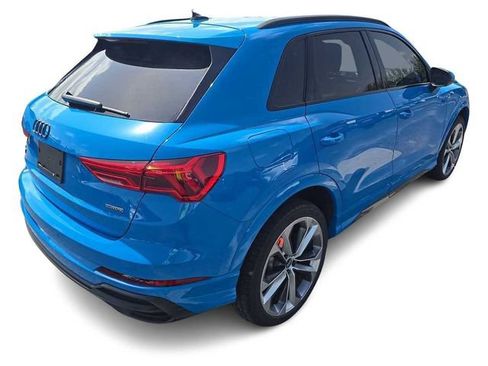 Used 2021 Audi Q3 2.0T Premium w/ Convenience Package AWD/4WD image 2