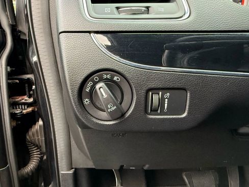 Used 2014 Dodge Grand Caravan SXT FWD image 16
