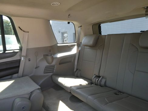 Used 2015 Chevrolet Tahoe LTZ image 33