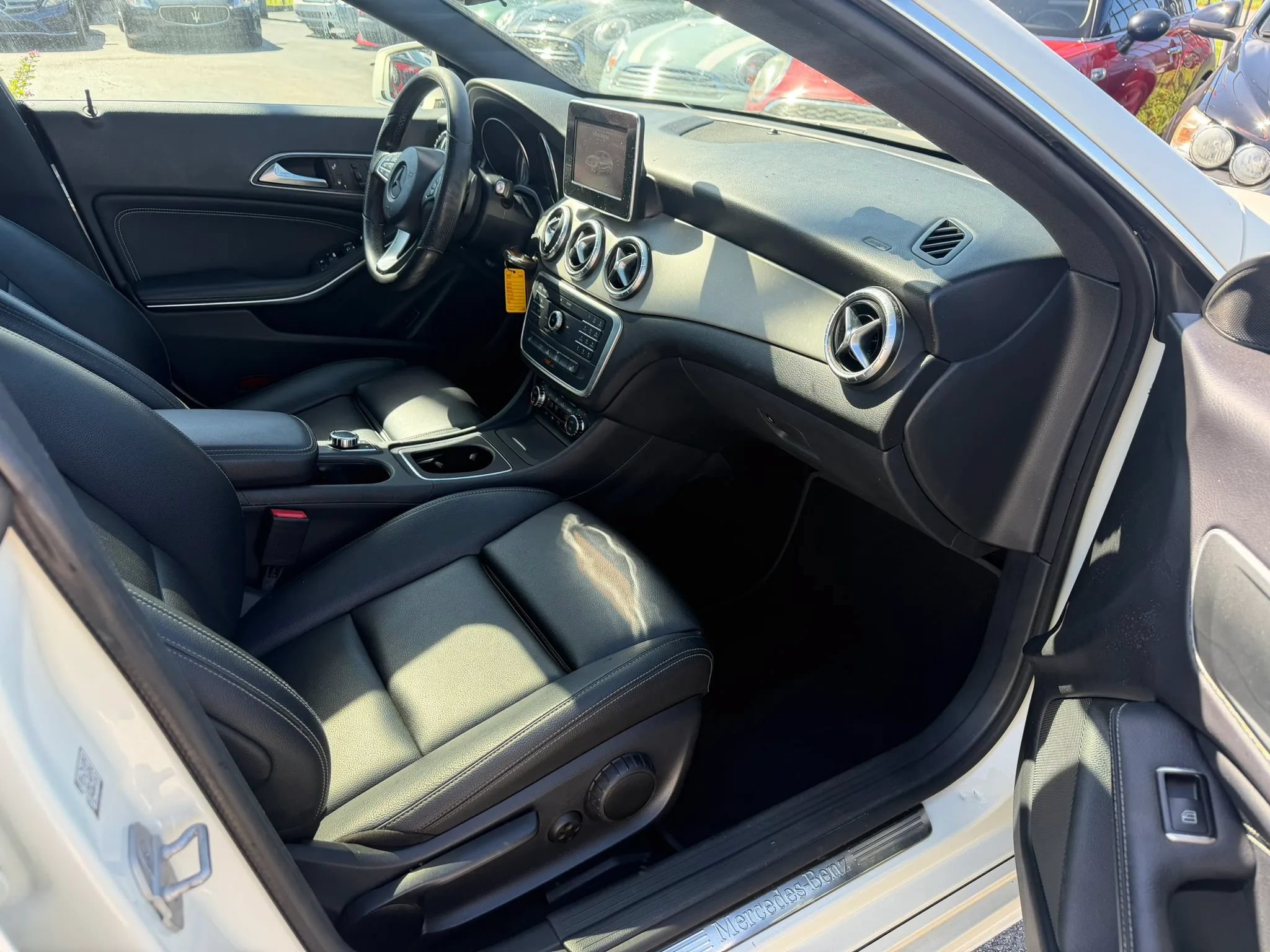 Used 2016 Mercedes-Benz CLA 250 4MATIC image 9