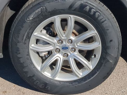 Used 2020 Ford Explorer 2WD w/ Class III Trailer Tow Package image 11