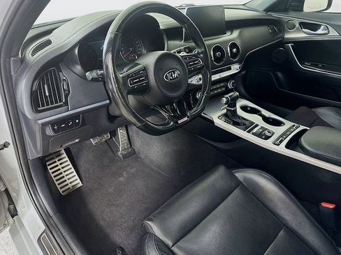 Used 2019 Kia Stinger GT1 AWD/4WD image 22