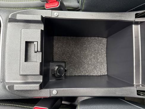 Certified 2025 Subaru Outback Onyx Edition image 24