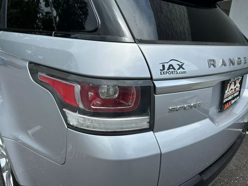Used 2016 Land Rover Range Rover Sport SE AWD/4WD image 7