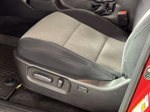 Used 2021 Toyota Tacoma TRD Off-Road w/ Technology Package image 14