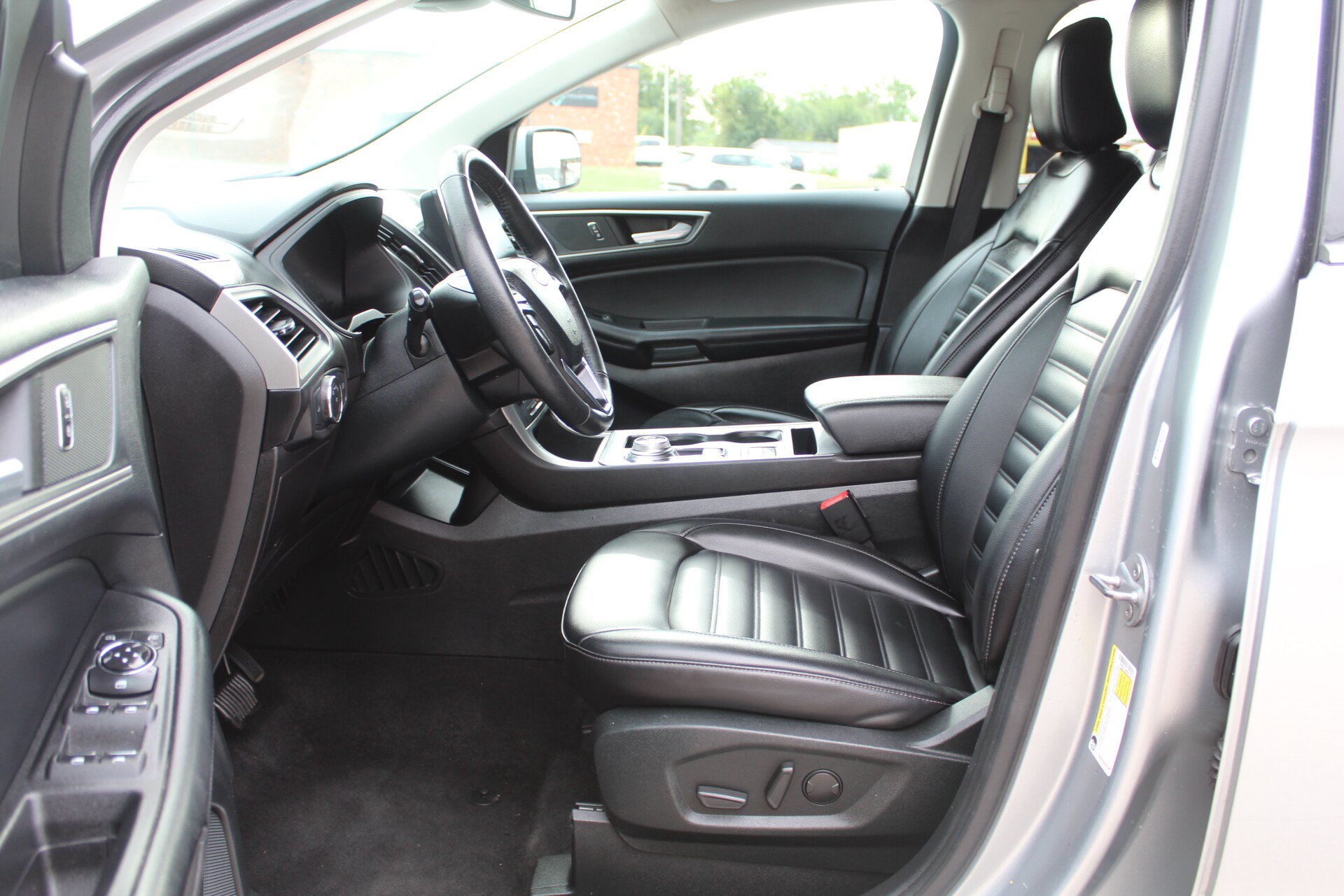 Used 2022 Ford Edge SEL AWD/4WD image 28