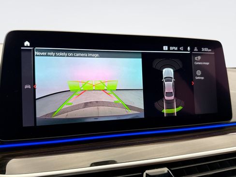 Used 2023 BMW 530i xDrive w/ Premium Package image 15