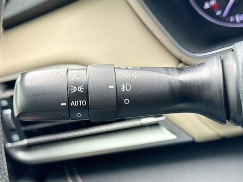 Used 2020 Subaru Outback Limited w/ Popular Package #2 AWD/4WD image 13