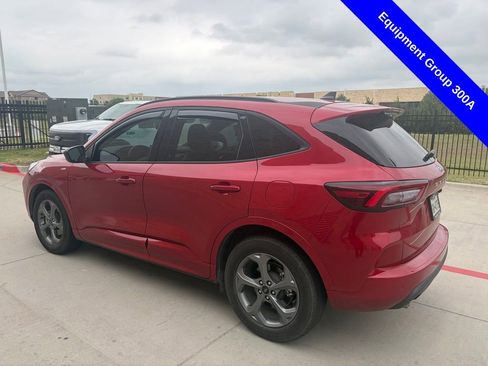 Used 2023 Ford Escape ST-Line w/ Tech Pack #1 image 8