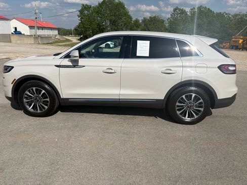 Used 2021 Lincoln Nautilus FWD w/ Equipment Group 101A image 6