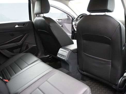 Certified 2021 Volkswagen Jetta SE FWD image 22