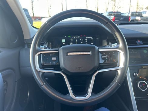 Used 2022 Land Rover Discovery Sport SE image 16