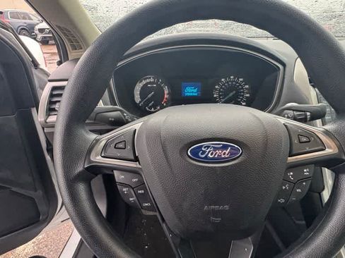 Used 2018 Ford Fusion S image 11