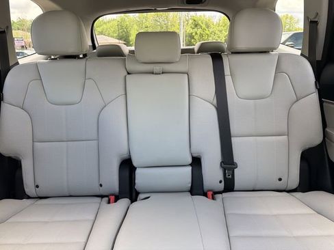 Used 2024 Kia Telluride EX image 25