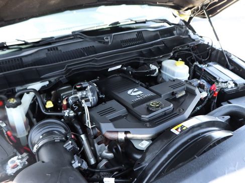 Used 2017 RAM 2500 Laramie w/ Convenience Group AWD/4WD image 11