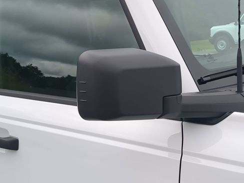 New 2025 Ford Bronco 4-Door image 10