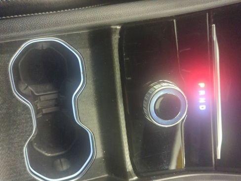 Used 2024 Jeep Grand Cherokee L Laredo image 21