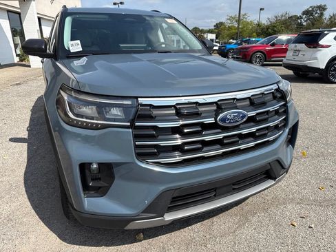 Used 2026 Ford Explorer Active w/ Active Comfort Package RWD image 13