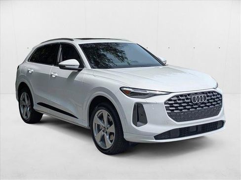 New 2025 Audi Q5 Premium Plus w/ Premium Plus image 6