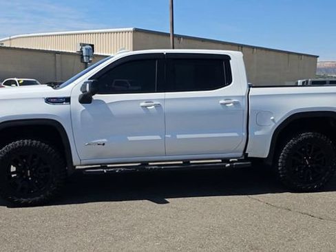Used 2019 GMC Sierra 1500 AT4 w/ AT4 Premium Package AWD/4WD image 6