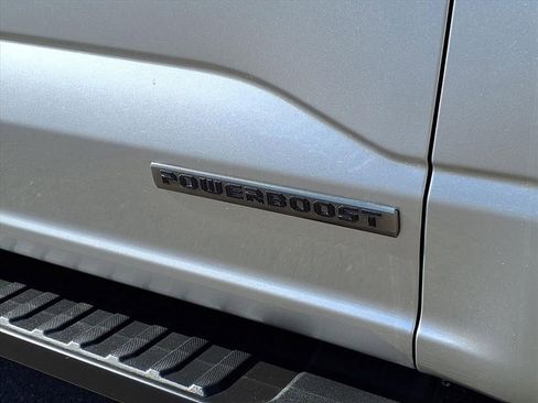 Used 2025 Ford F150 Lariat image 11