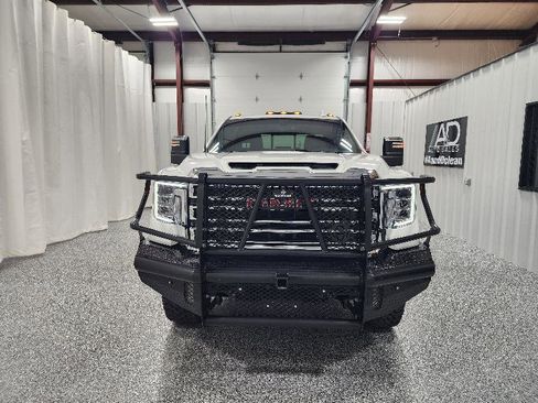 Used 2022 GMC Sierra 3500 SLT w/ SLT Preferred Package image 5