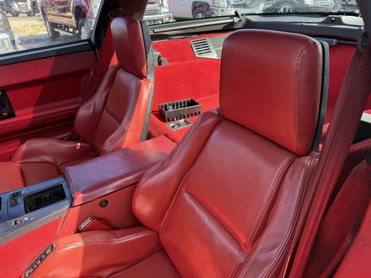 Used 1988 Chevrolet Corvette Coupe RWD image 21