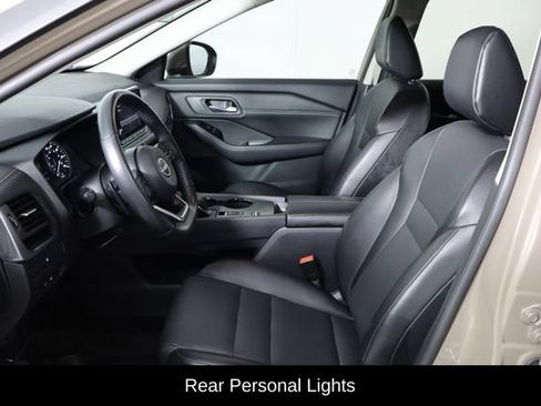Used 2024 Nissan Rogue SV w/ SV Premium Package FWD image 14