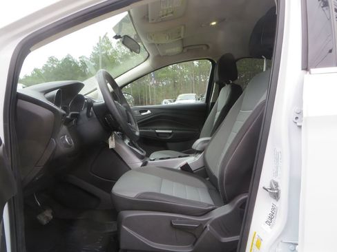 Used 2013 Ford Escape SE w/ Class II Trailer Tow Pkg image 10