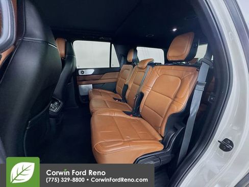 Used 2019 Lincoln Navigator Reserve image 26