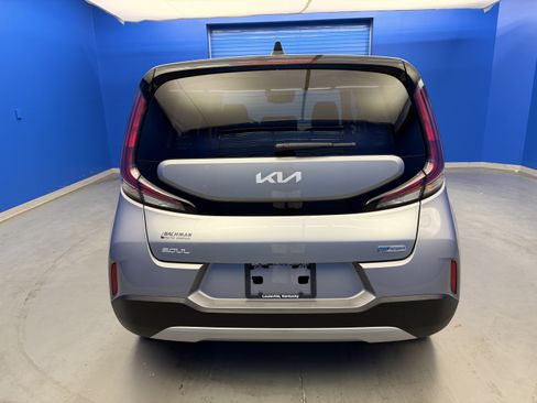 Used 2024 Kia Soul EX FWD image 6