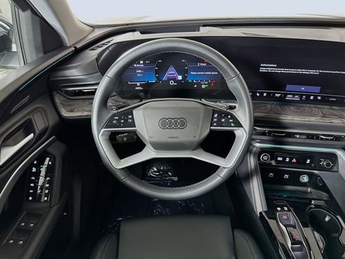 Used 2025 Audi Q5 Premium w/ Premium Plus AWD/4WD image 5
