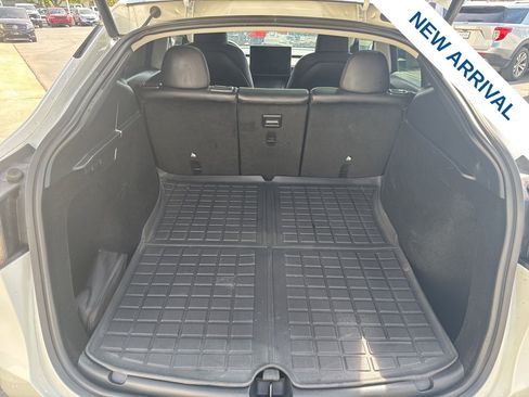 Used 2024 Tesla Model Y Performance image 13