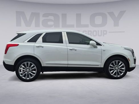 Used 2017 Cadillac XT5 Platinum AWD/4WD image 6