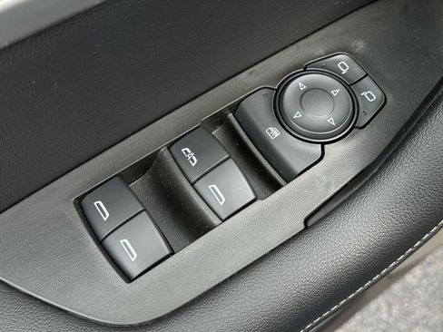 Used 2023 Chevrolet Blazer LT image 15