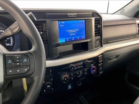 Used 2025 Ford F350 XLT w/ FX4 Off-Road Package AWD/4WD image 9