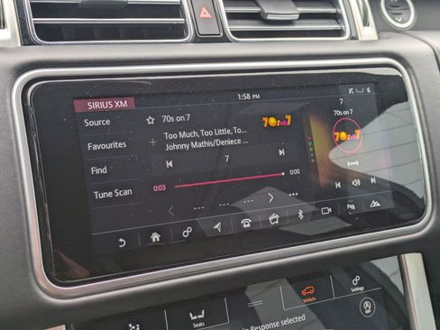 Used 2018 Land Rover Range Rover HSE image 20