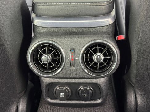 Used 2022 Kia Stinger GT1 image 35