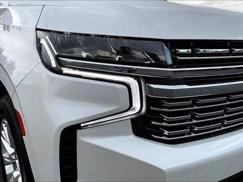 Used 2023 Chevrolet Tahoe Premier w/ Advanced Technology Package AWD/4WD image 32