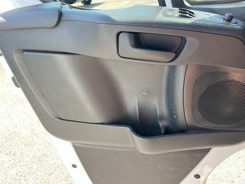 Used 2025 RAM ProMaster 2500 w/ Convenience Group FWD image 19