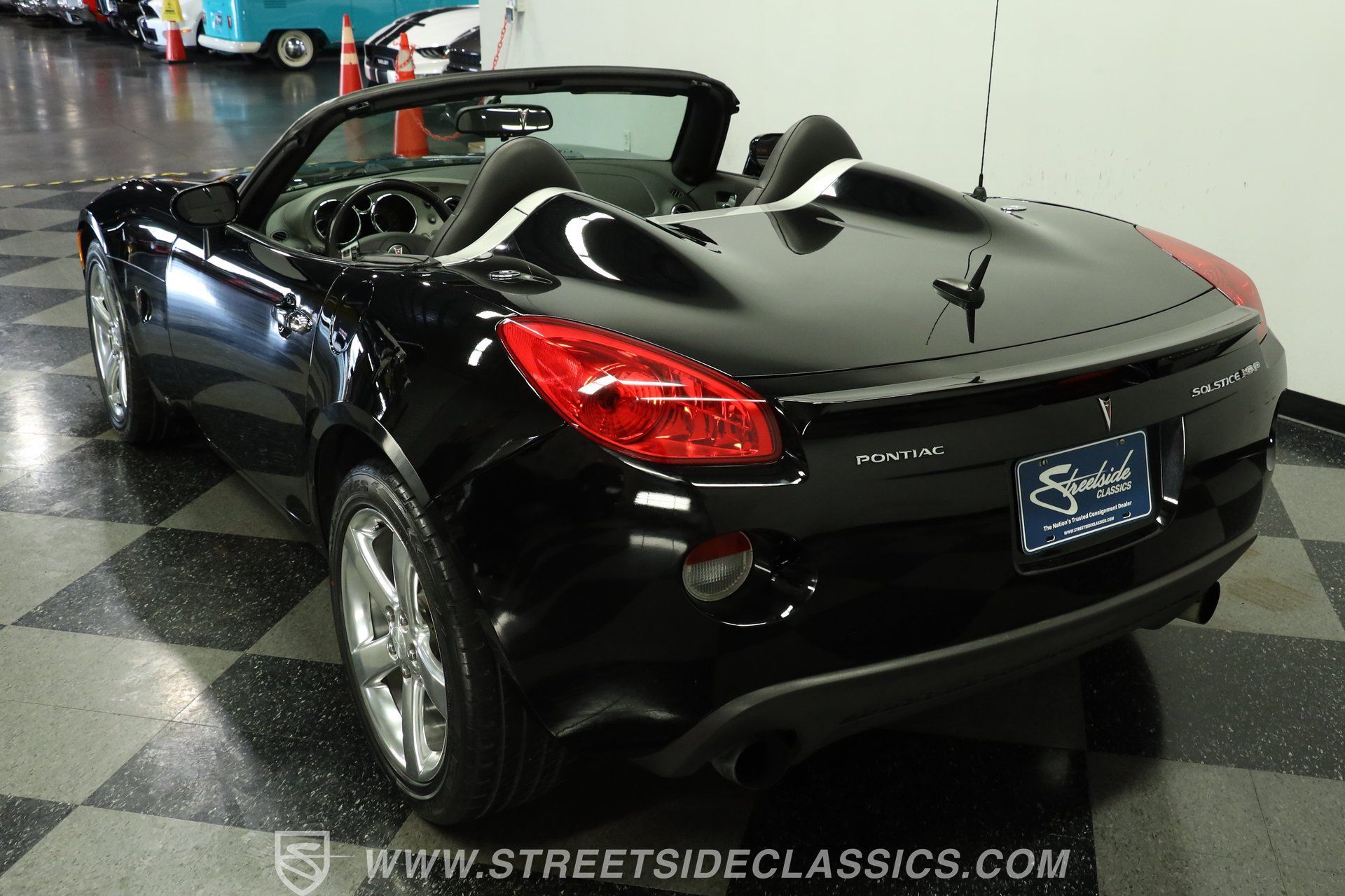 Used 2007 Pontiac Solstice GXP w/ Premium Package RWD image 8