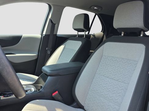 Used 2022 Chevrolet Equinox LT FWD image 7