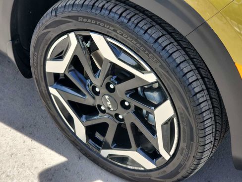 Used 2024 Kia Seltos SX AWD/4WD image 12