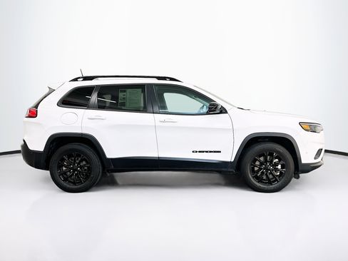Used 2023 Jeep Cherokee Altitude Lux AWD/4WD image 10