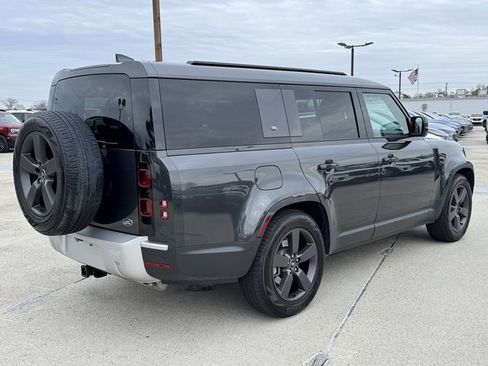 Used 2023 Land Rover Defender 130 S image 8